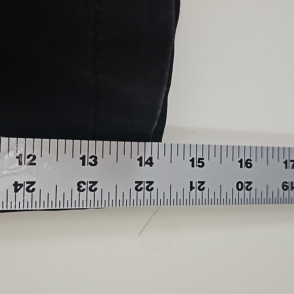 Faded Glory Black Chino Bermuda Shorts 16 - Picture 4 of 5